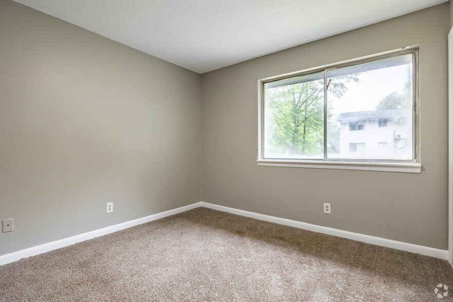 More Photos Of 3937 Glenwood Rd, Decatur Apartments For Sale