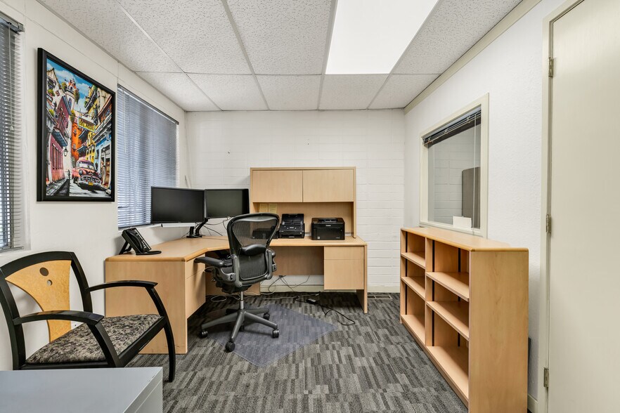 More Photos Of 7930 MacArthur Blvd, Oakland Medical For Sale