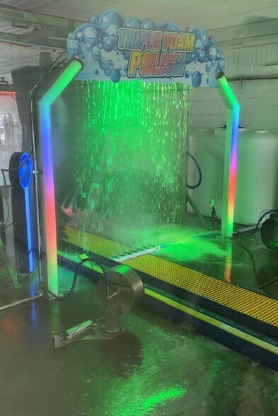 More Photos Of 44267 Division St, Lancaster Carwash For Sale