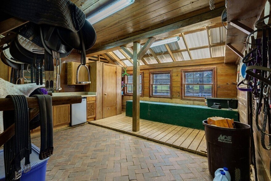More Photos Of 1280 Jewell Rd, Jewell Land For Sale