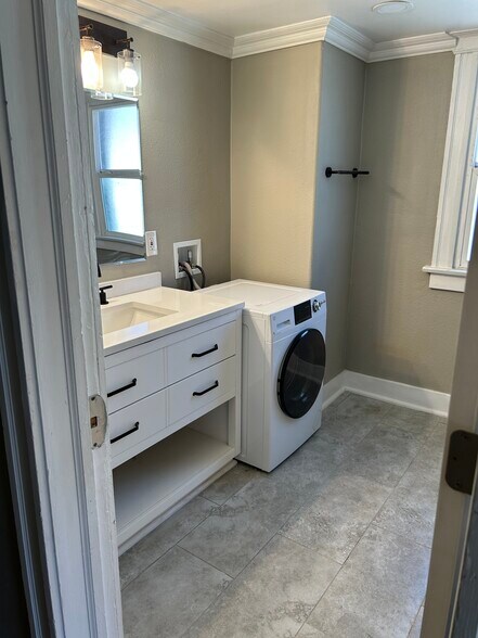 More Photos Of 128 W 11th Ave, Denver Office For Lease