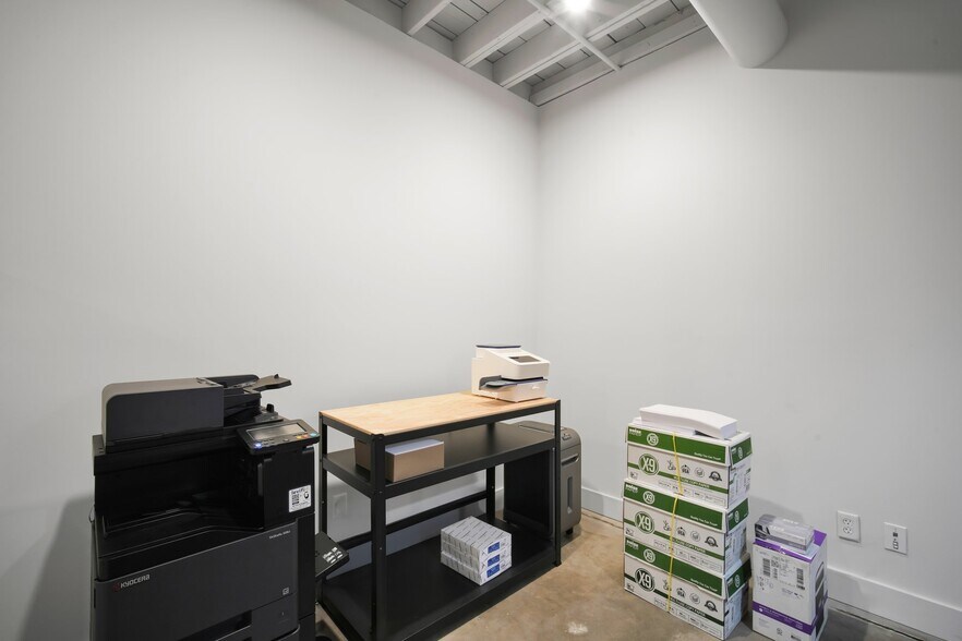 More Photos Of 1711 Price St, Savannah Office For Lease