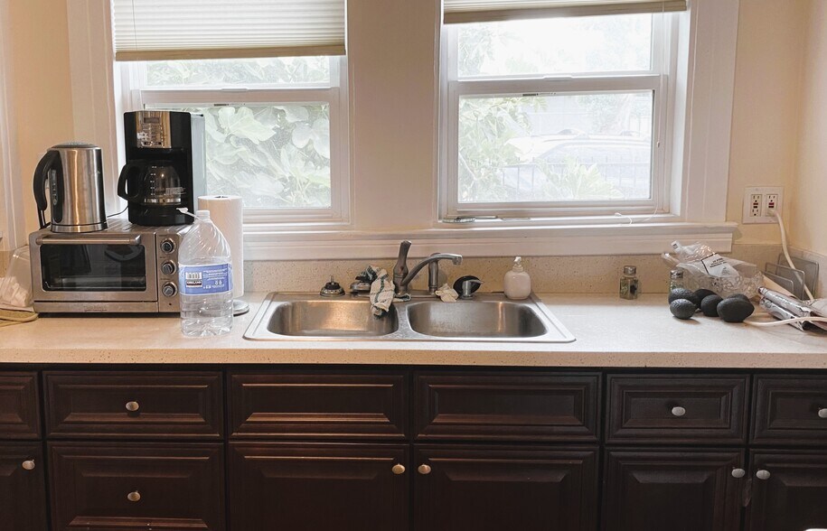 More Photos Of 13201 9th St, Chino Office For Sale