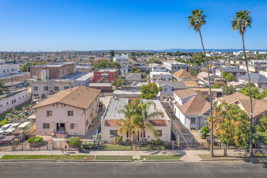 More Photos Of 4321 Woodlawn Ave, Los Angeles Apartments For Sale