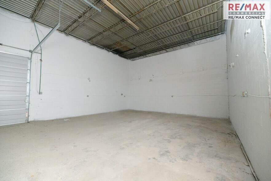 More Photos Of 2850 Cromwell Rd, Norfolk Warehouse For Sale