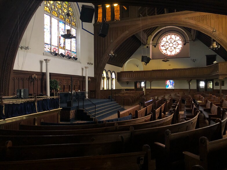 More Photos Of 5507-5517 Market Sq, Philadelphia Religious Facility For Lease