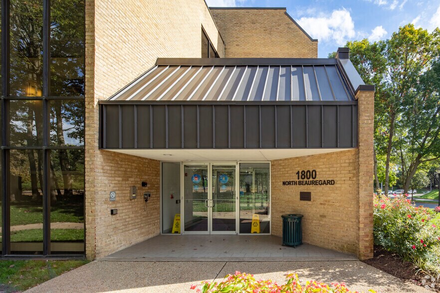 More Photos Of 1900 N Beauregard St, Alexandria Unknown For Sale