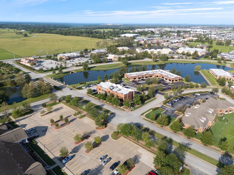 More Photos Of 6801 Isaac's Orchard Rd, Springdale Office For Lease