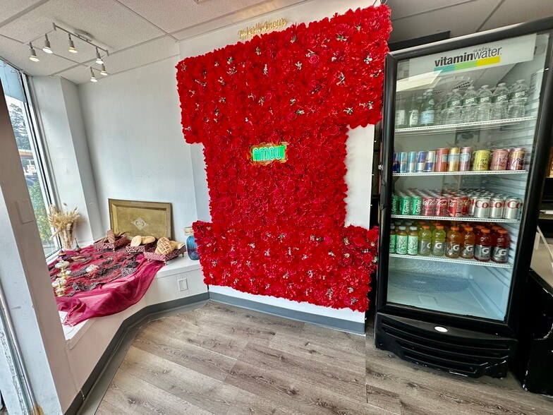 More Photos Of 380-392 W Putnam Ave, Greenwich General Retail For Sale