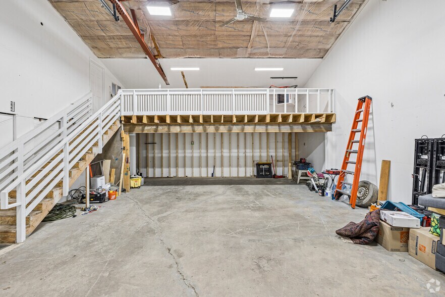 More Photos Of 80 Metcalf Rd, Avon Warehouse For Sale