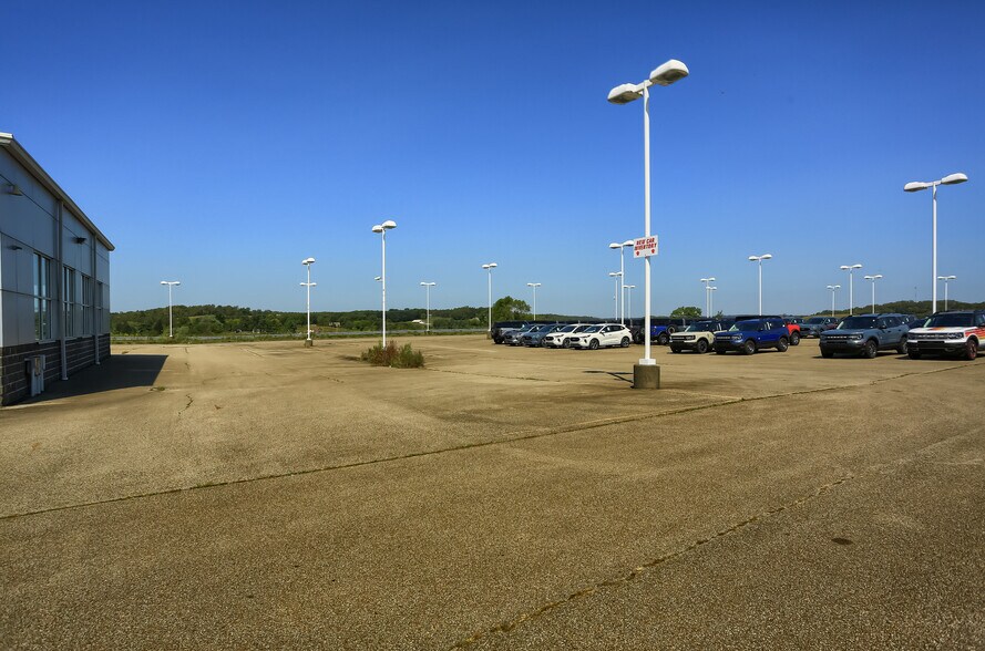 More Photos Of 3 Superior Way, Uniontown Auto Dealership For Sale