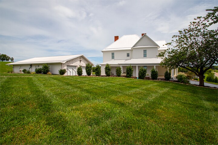 More Photos Of 1917 Valley Home Rd, Dandridge Specialty For Sale