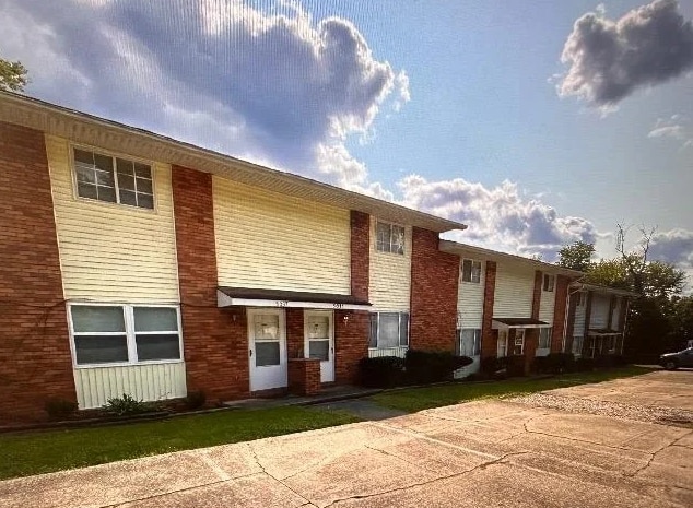 Primary Photo Of 5031 W Pea Ridge Rd, Huntington Apartments For Sale