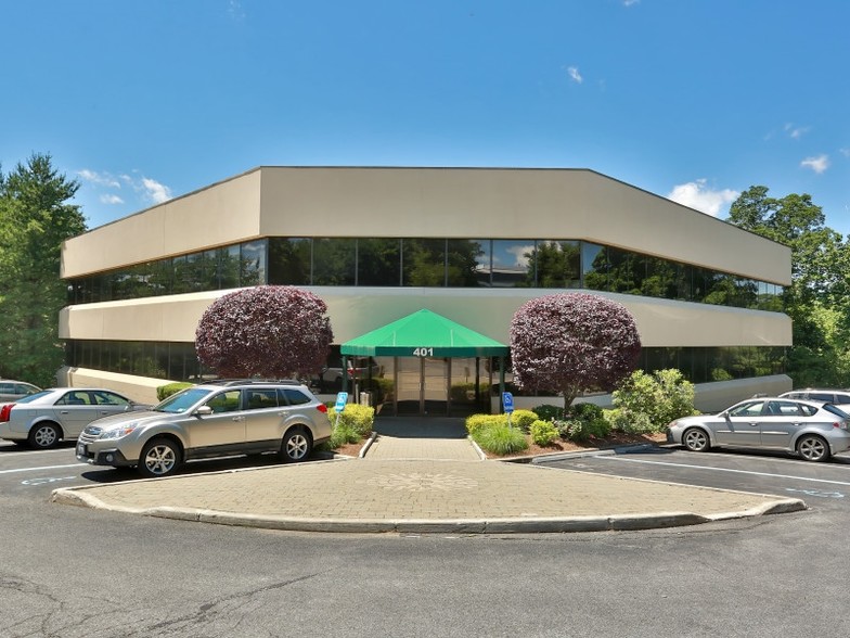 Primary Photo Of 401 Columbus Ave, Valhalla Medical For Lease