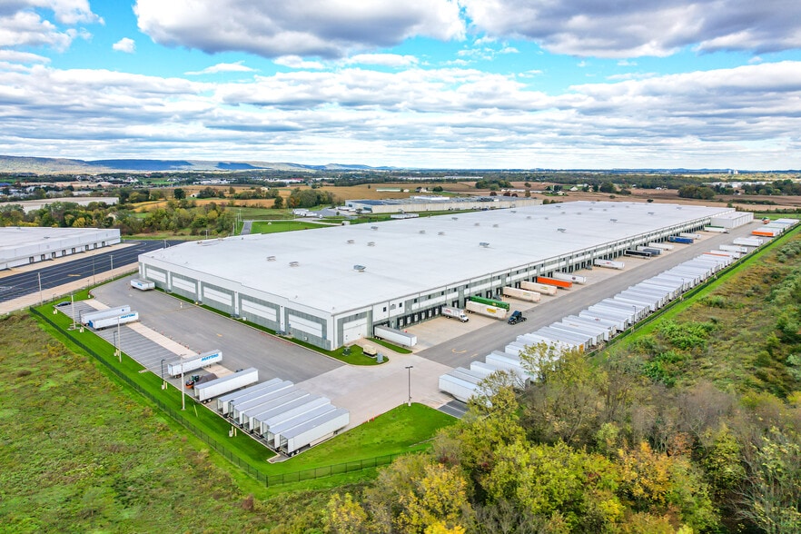 Primary Photo Of 100 Fry Dr, Mechanicsburg Distribution For Lease