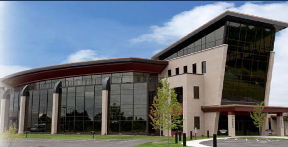 Primary Photo Of 2210 Woodland Dr, Manitowoc Office For Lease