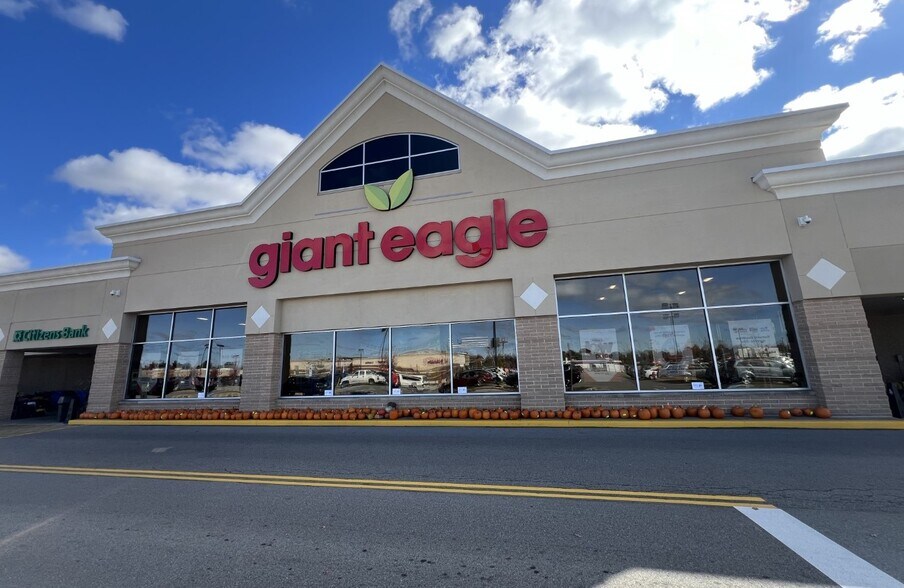 More Photos Of 4041-4287 Buffalo Rd, Erie Unknown For Lease