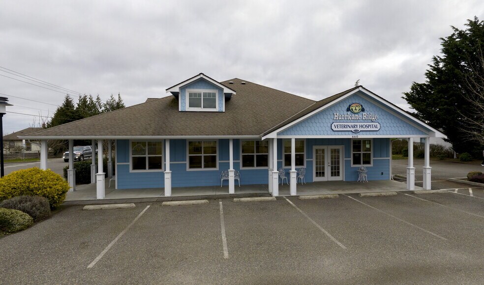 More Photos Of 660 N 7th Ave, Sequim Veterinarian Kennel For Sale