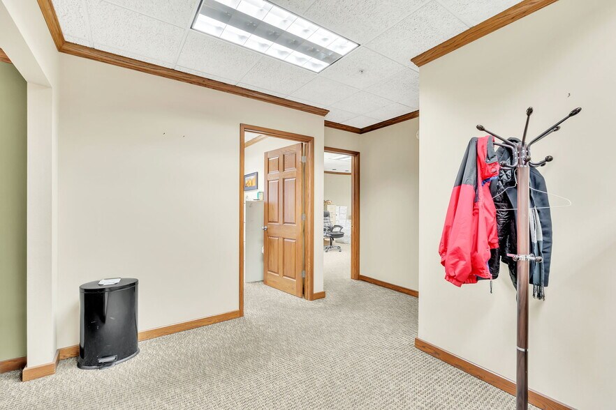 More Photos Of 2170-2180 Victor Pl, Colorado Springs Warehouse For Sale