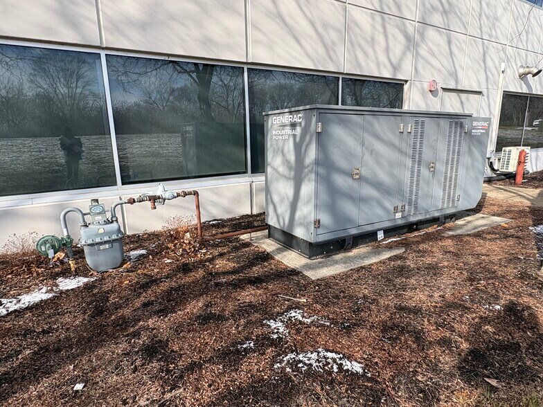 More Photos Of 3589 Sagamore Pky, Lafayette Office For Lease