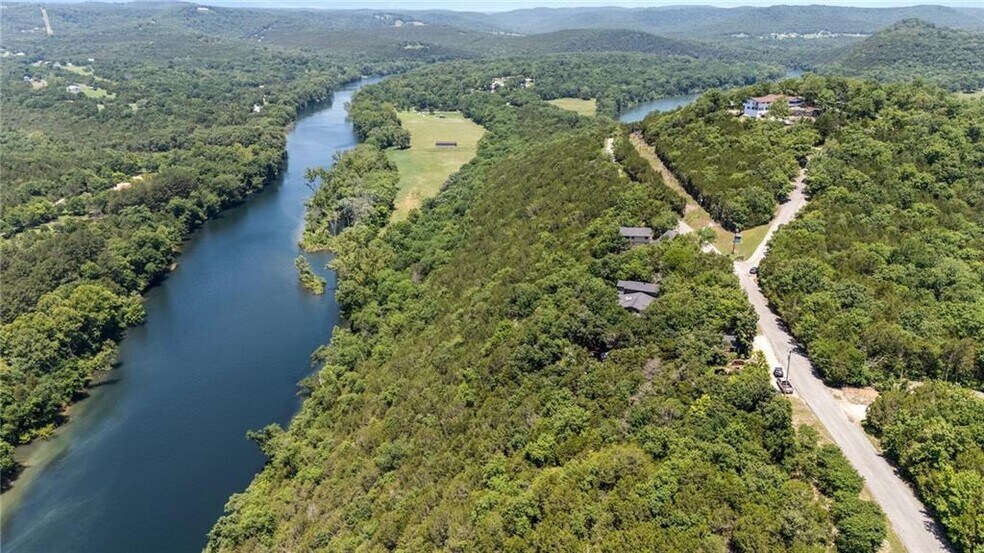More Photos Of 755 County Road 210, Eureka Springs Hotel For Sale