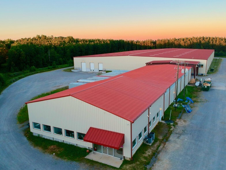 More Photos Of 16517 Bull Church Rd, Woodford Warehouse For Lease