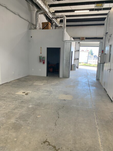 More Photos Of 8573 Morrison Creek Dr, Sacramento Warehouse For Sale