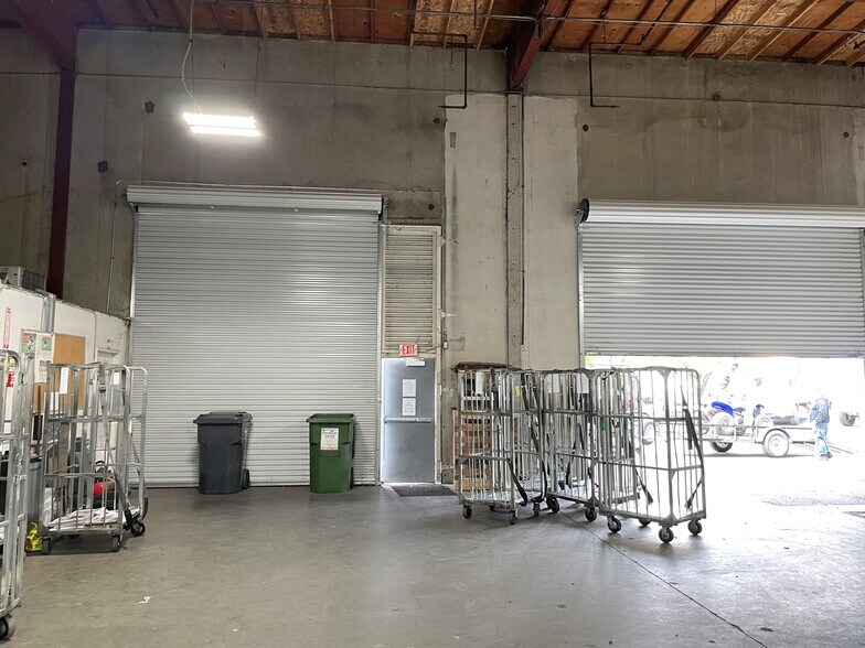 More Photos Of 720 Olive Dr, Davis Warehouse For Lease