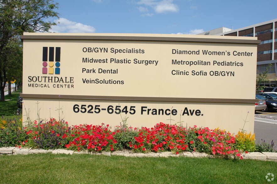 More Photos Of 6525 S France Ave, Edina Medical For Lease