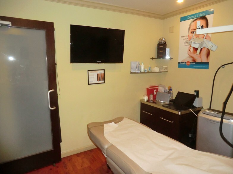 More Photos Of 530-532 W Glenoaks Blvd, Glendale Medical For Lease