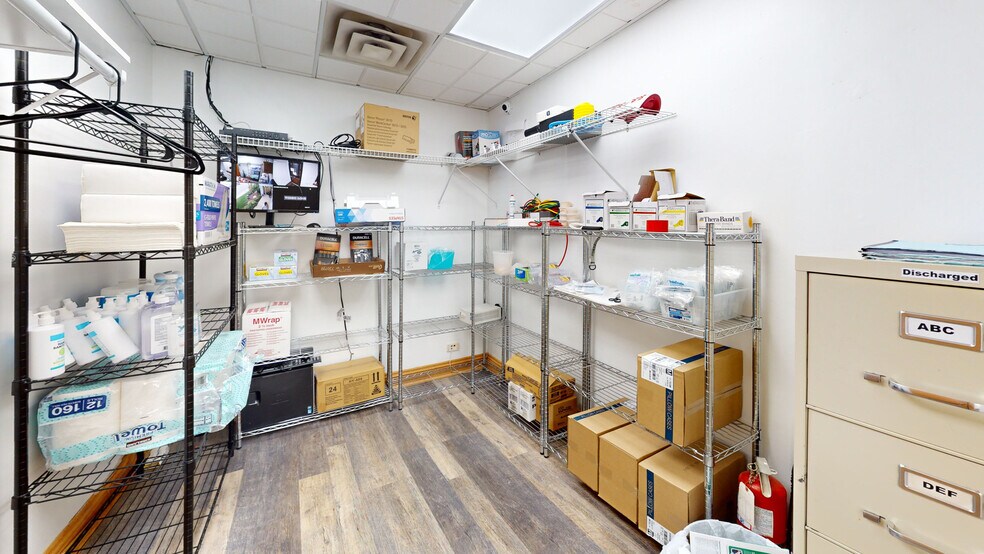 More Photos Of 5241 S Cicero Ave, Chicago Medical For Lease