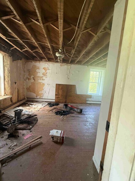 More Photos Of 414 E Cedar St, Olathe Apartments For Sale