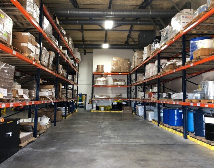 More Photos Of 791 Westport Pky, Fort Worth Warehouse For Lease