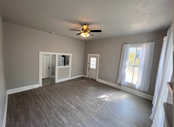 More Photos Of 1318 Willow, San Antonio Apartments For Sale