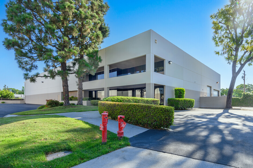 Primary Photo Of 2520 Mira Mar Ave, Long Beach Warehouse For Lease