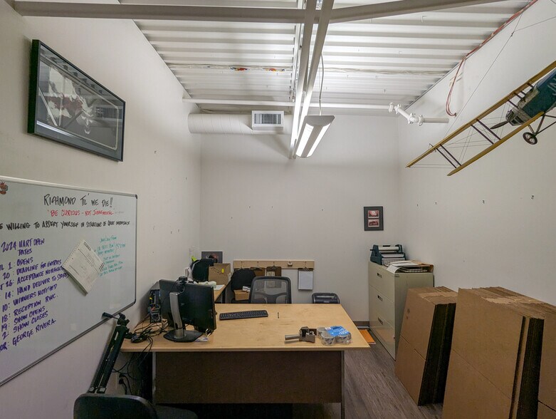 More Photos Of 2550 El Camino Real, Redwood City Storefront Retail Office For Lease