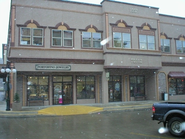 Primary Photo Of 34353 Highway 6, Edwards Storefront Retail Residential For Lease