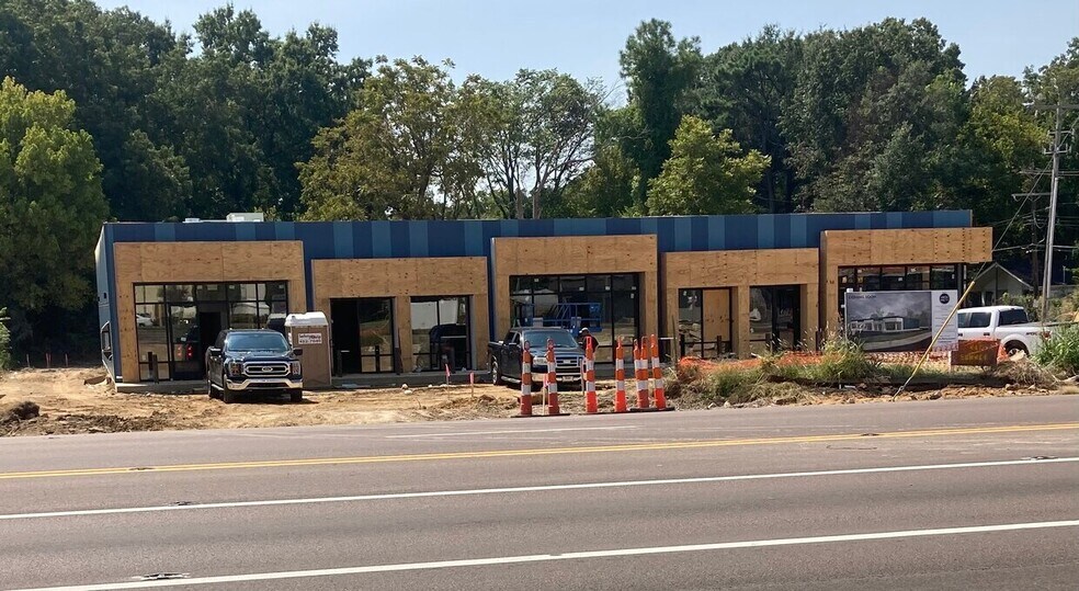 More Photos Of 4471 Summer Ave, Memphis General Retail For Lease