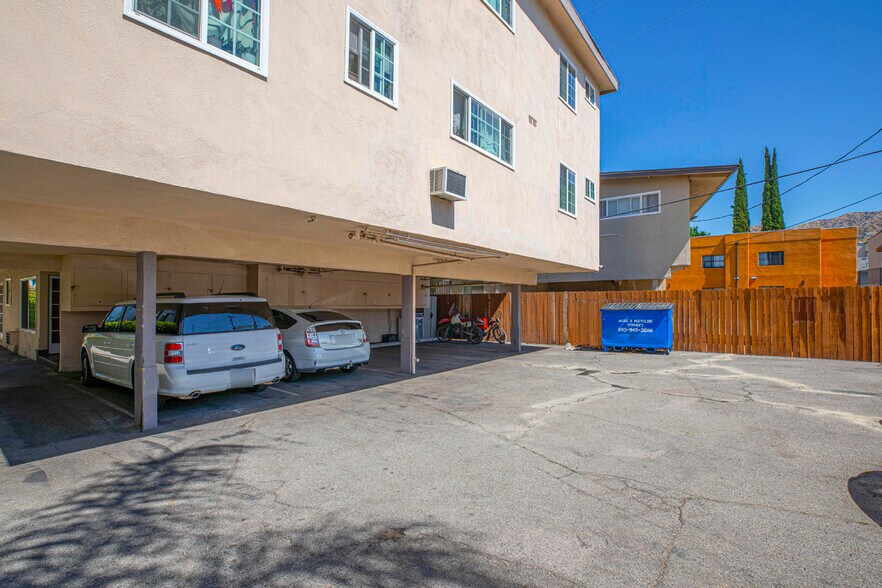 More Photos Of 1814 Grismer Ave, Burbank Apartments For Sale