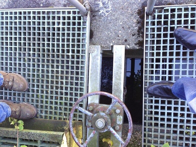 More Photos Of 157 Columbia St, Lee Warehouse For Sale