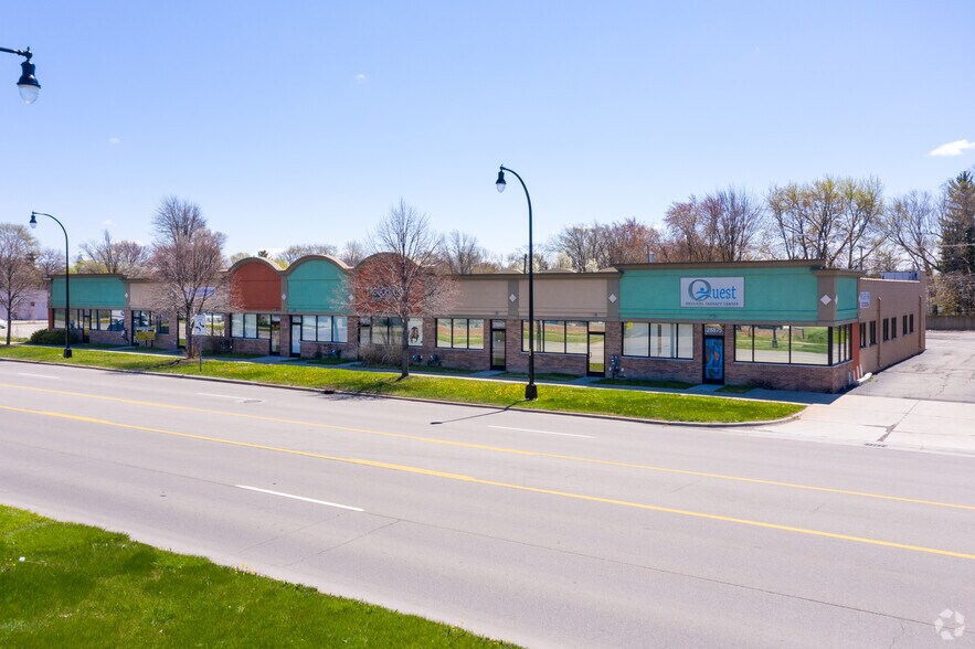 Primary Photo Of 28885 Plymouth Rd, Livonia Unknown For Lease