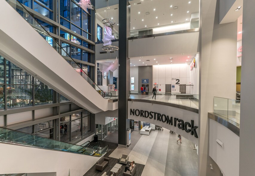 More Photos Of 1-11 City Pl, White Plains Unknown For Lease