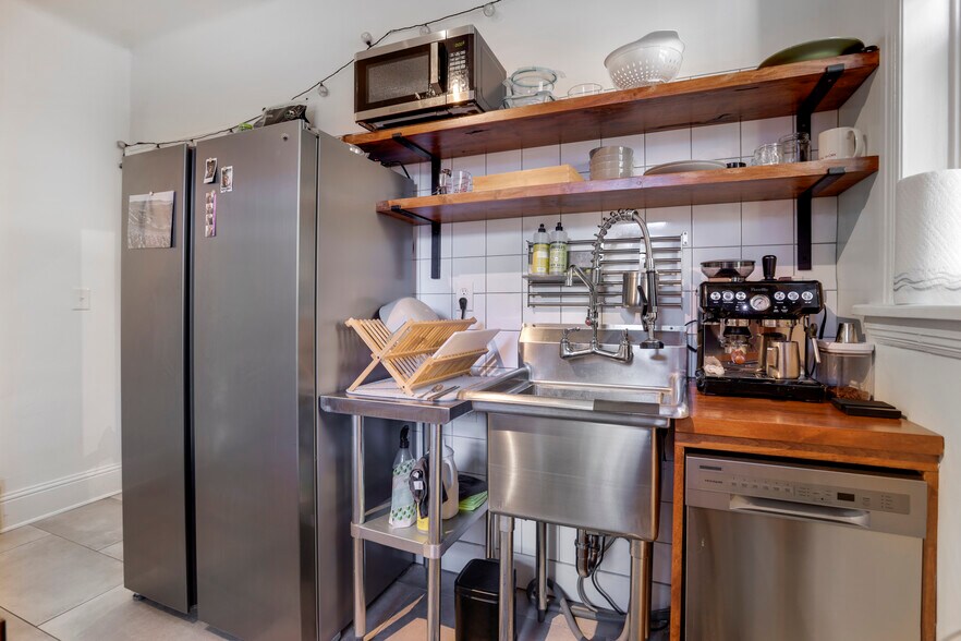 More Photos Of 1568 Vine St, Denver Apartments For Sale