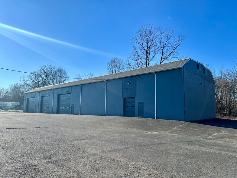 More Photos Of 61 Ffyler Pl, Suffield Unknown For Lease
