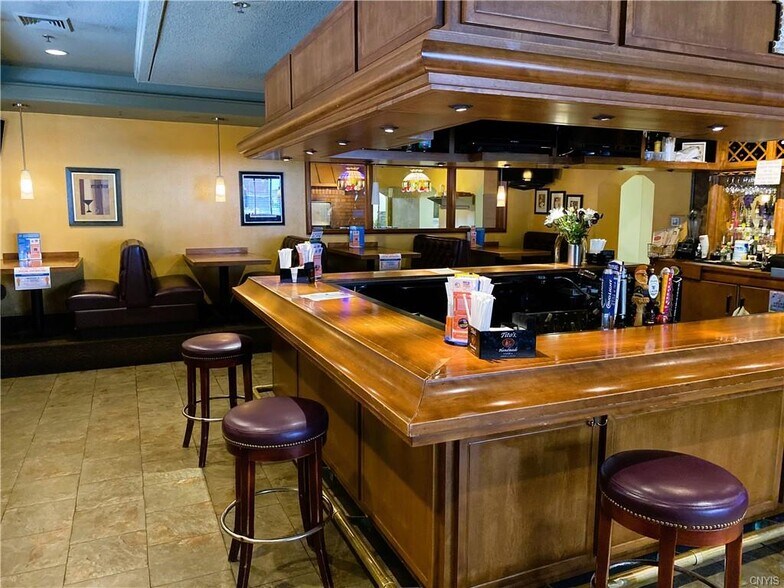 More Photos Of 1370 Burnet Ave, Syracuse Restaurant For Sale