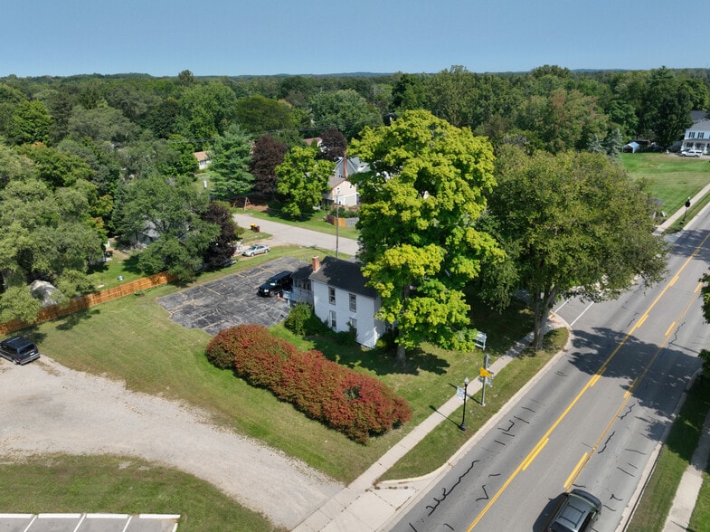 More Photos Of 545 E Main St, Pinckney Office Residential For Sale