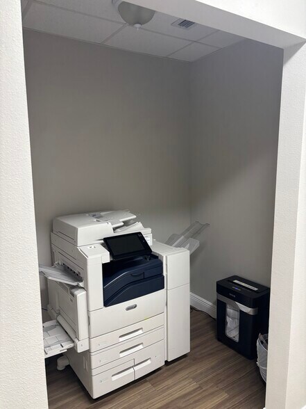 More Photos Of 6220 Manatee Ave W, Bradenton Medical For Sale