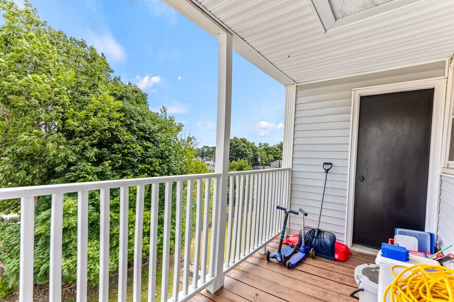 More Photos Of 51 Tanguay St, Sanford Apartments For Sale