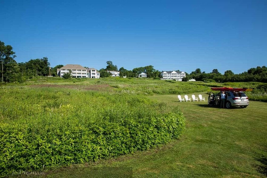 More Photos Of 886 Commercial St, Rockport Hotel For Sale