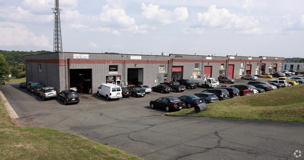 More Photos Of 9102 Industry Dr, Manassas Park Warehouse For Sale